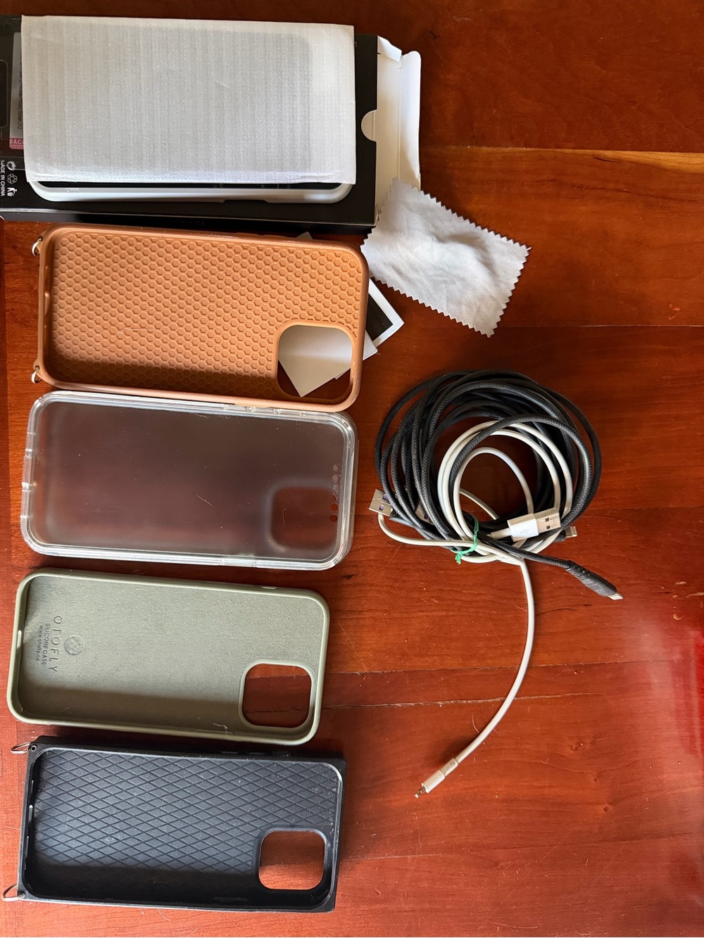 iPhone 12 Pro Max case bundle - Picture 2 of 7